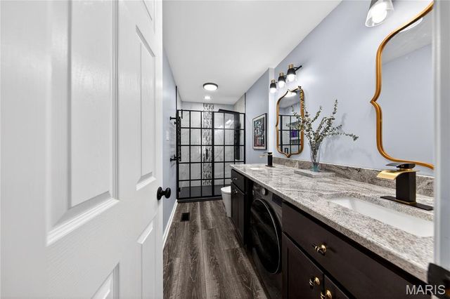 14991 Broadmont Drive, Chesterfield, MO 63017