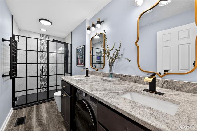 14991 Broadmont Drive, Chesterfield, MO 63017