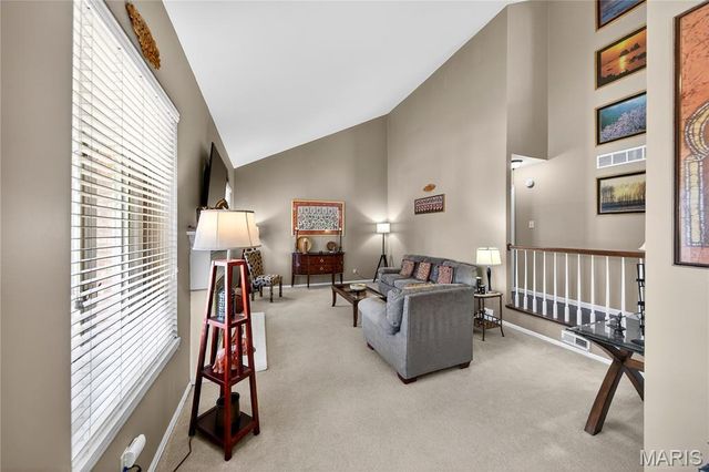 14991 Broadmont Drive, Chesterfield, MO 63017