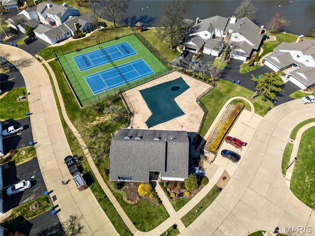 14991 Broadmont Drive, Chesterfield, MO 63017