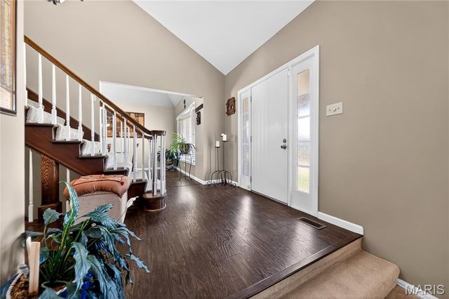 14991 Broadmont Drive, Chesterfield, MO 63017