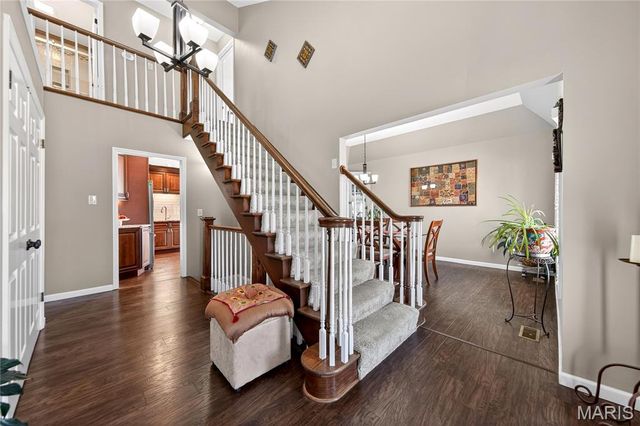 14991 Broadmont Drive, Chesterfield, MO 63017