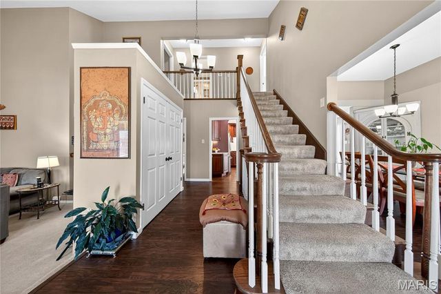 14991 Broadmont Drive, Chesterfield, MO 63017