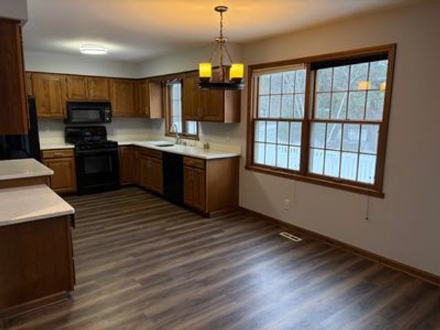 5235 Solitude Drive, Rockford, IL 61114