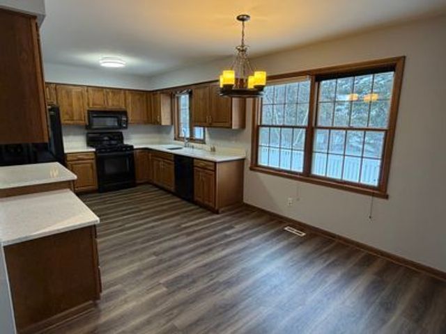 5235 Solitude Drive, Rockford, IL 61114