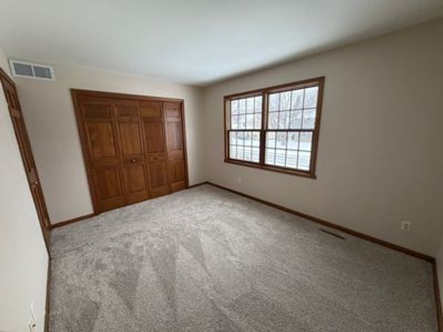 5235 Solitude Drive, Rockford, IL 61114