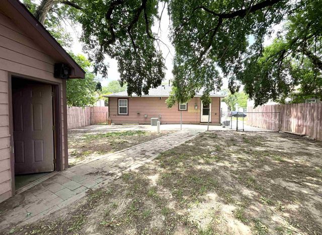 1128 S Sedgwick, Wichita, KS 67213