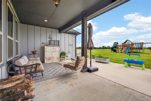 1705 S Fm 1752, Savoy, TX 75479