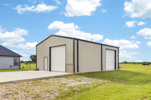 1705 S Fm 1752, Savoy, TX 75479