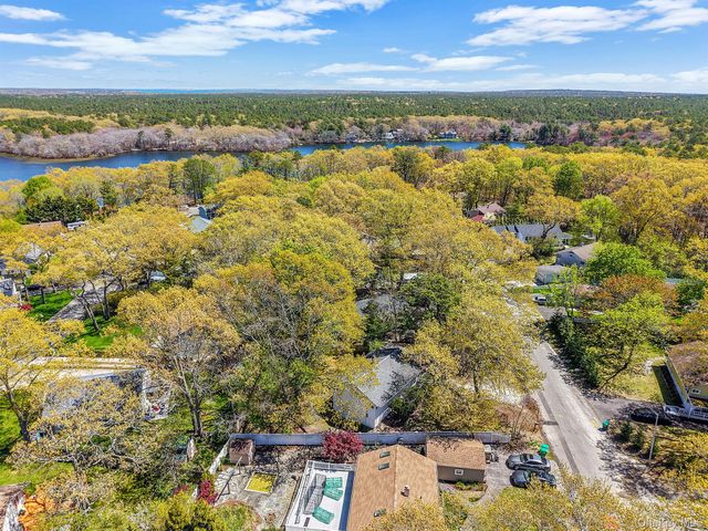 5 Birch Court, Riverhead, NY 11901