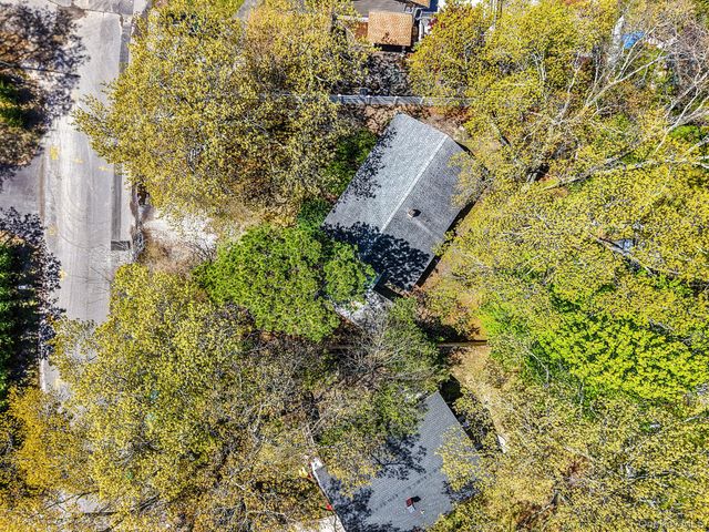 5 Birch Court, Riverhead, NY 11901