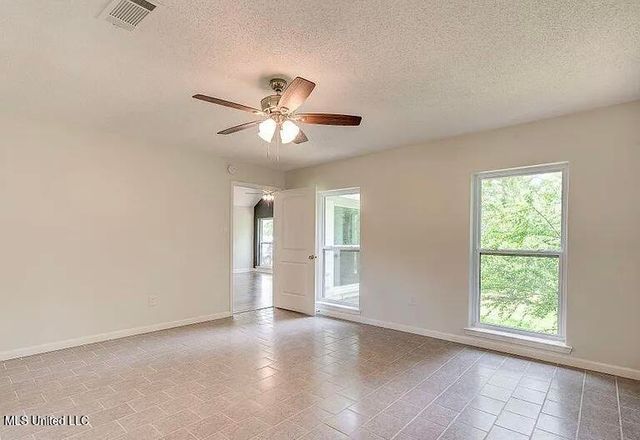 6535 Lakeshore Road, Bay Saint Louis, MS 39520