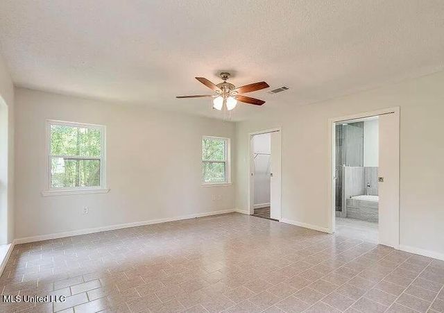 6535 Lakeshore Road, Bay Saint Louis, MS 39520