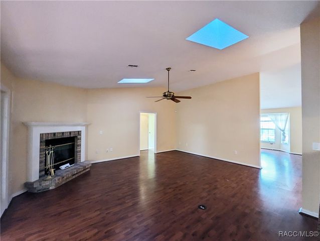 3 Graytwig Court W, Homosassa, FL 34446