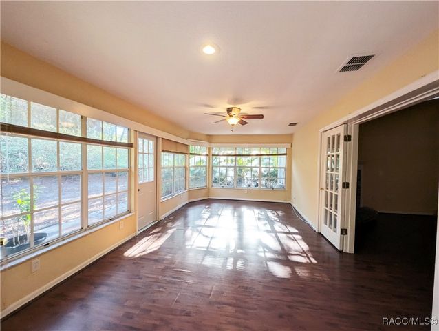 3 Graytwig Court W, Homosassa, FL 34446