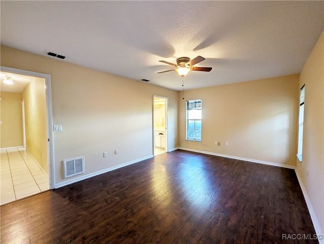 3 Graytwig Court W, Homosassa, FL 34446