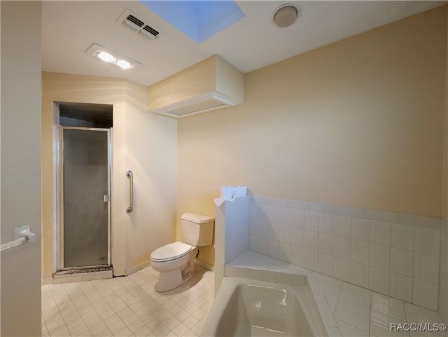 3 Graytwig Court W, Homosassa, FL 34446