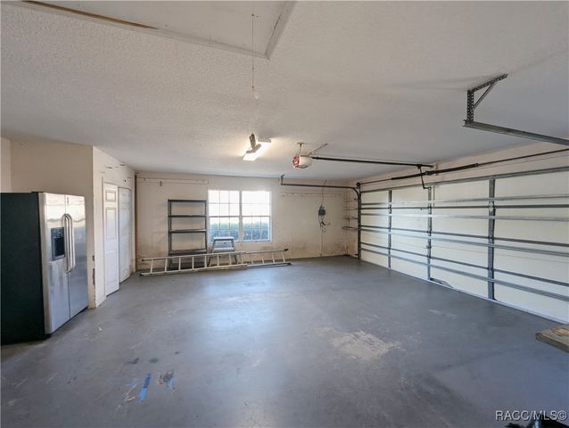 3 Graytwig Court W, Homosassa, FL 34446