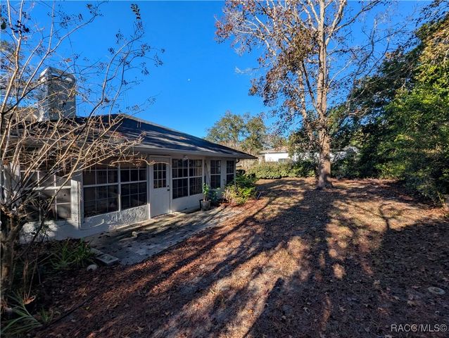 3 Graytwig Court W, Homosassa, FL 34446