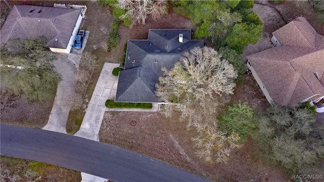 3 Graytwig Court W, Homosassa, FL 34446