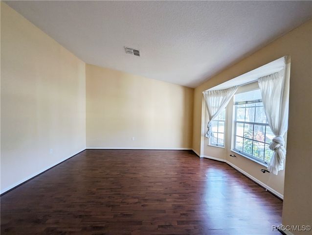 3 Graytwig Court W, Homosassa, FL 34446