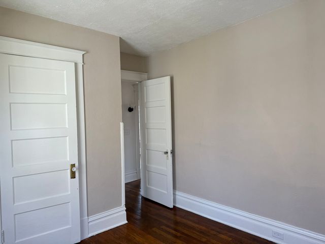 928 North Avenue, Rockford, IL 61103