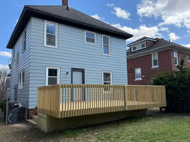 928 North Avenue, Rockford, IL 61103