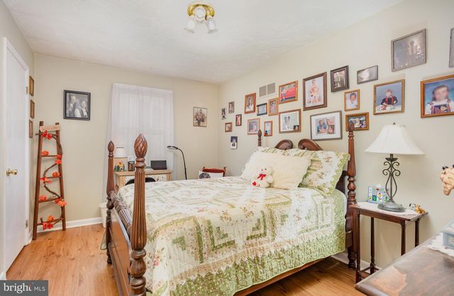 236 KENNEDY CT, Hanover, PA 17331