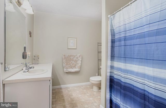 236 KENNEDY CT, Hanover, PA 17331