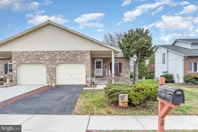 236 KENNEDY CT, Hanover, PA 17331