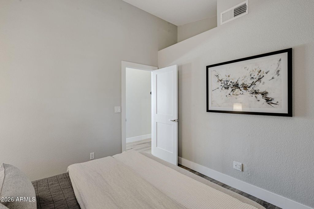 Image 15 of property listing at 18793 N 93RD Street, Scottsdale, AZ 85255