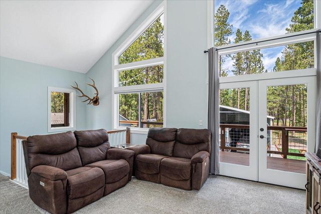 17168 Island Loop Way, Bend, OR 97707