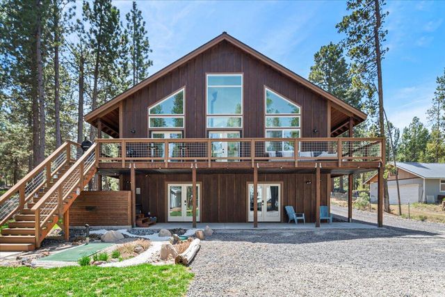 17168 Island Loop Way, Bend, OR 97707