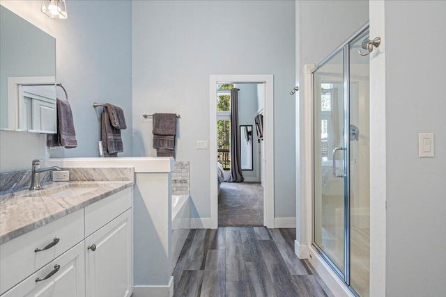 17168 Island Loop Way, Bend, OR 97707