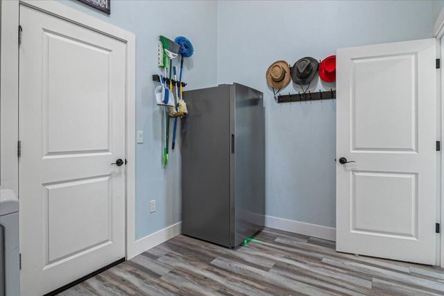 17168 Island Loop Way, Bend, OR 97707