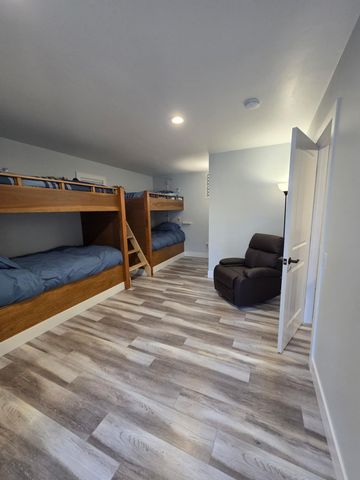 17168 Island Loop Way, Bend, OR 97707