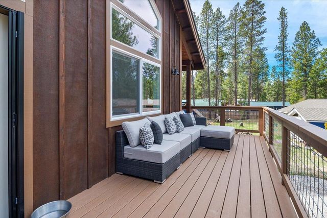 17168 Island Loop Way, Bend, OR 97707