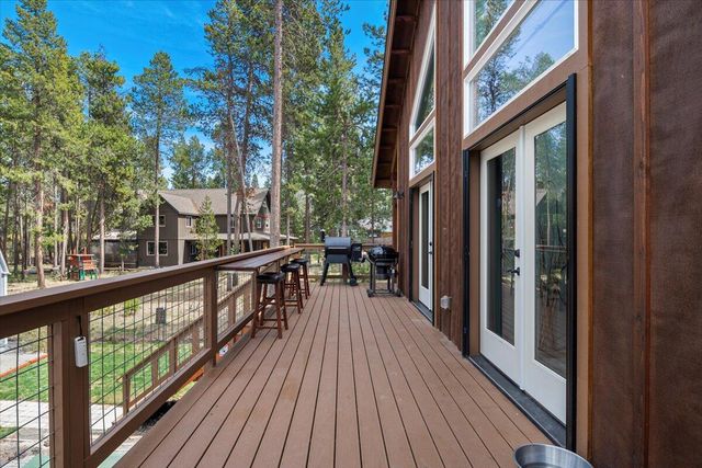 17168 Island Loop Way, Bend, OR 97707