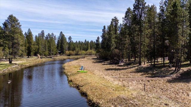 17168 Island Loop Way, Bend, OR 97707