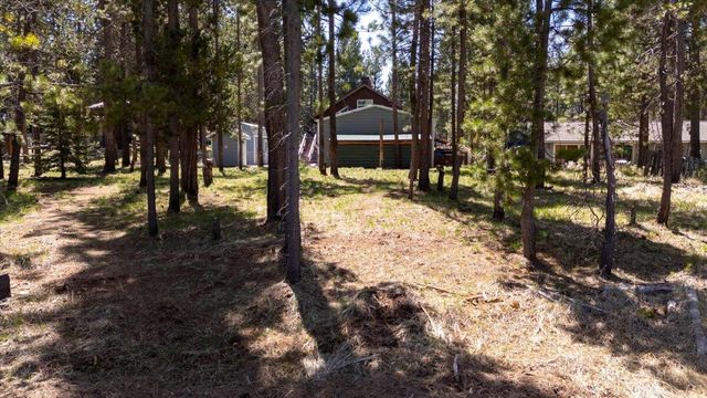 17168 Island Loop Way, Bend, OR 97707