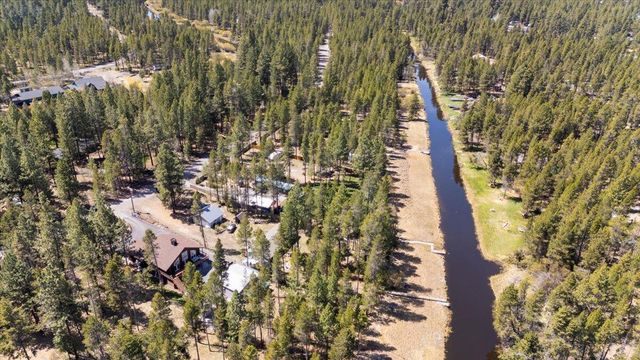 17168 Island Loop Way, Bend, OR 97707