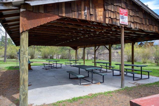 17168 Island Loop Way, Bend, OR 97707