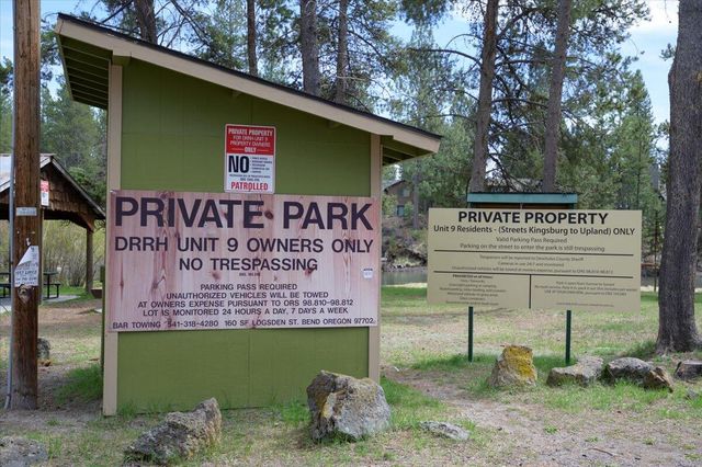 17168 Island Loop Way, Bend, OR 97707