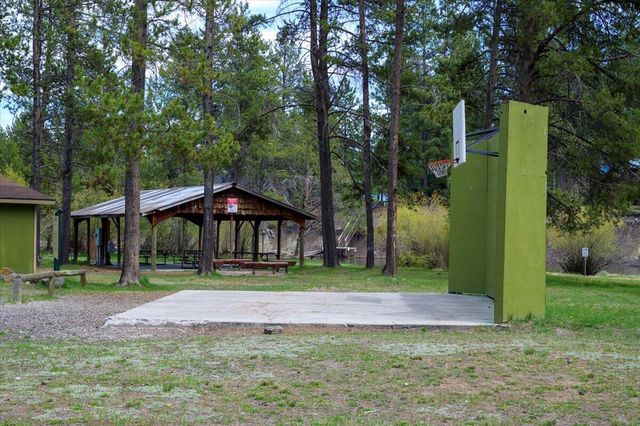 17168 Island Loop Way, Bend, OR 97707