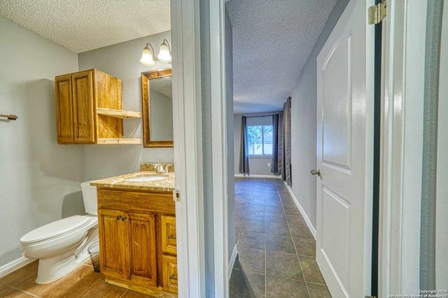 8022 Orchard Bend, San Antonio, TX 78250