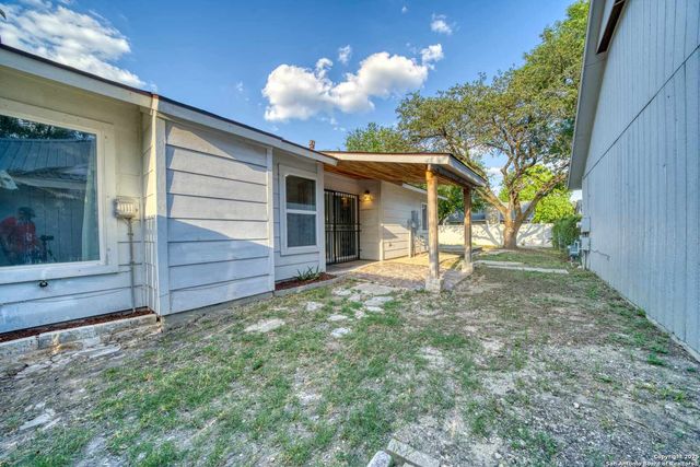 8022 Orchard Bend, San Antonio, TX 78250