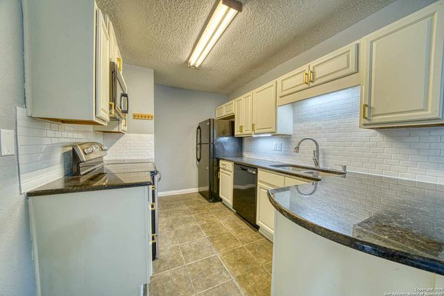 8022 Orchard Bend, San Antonio, TX 78250