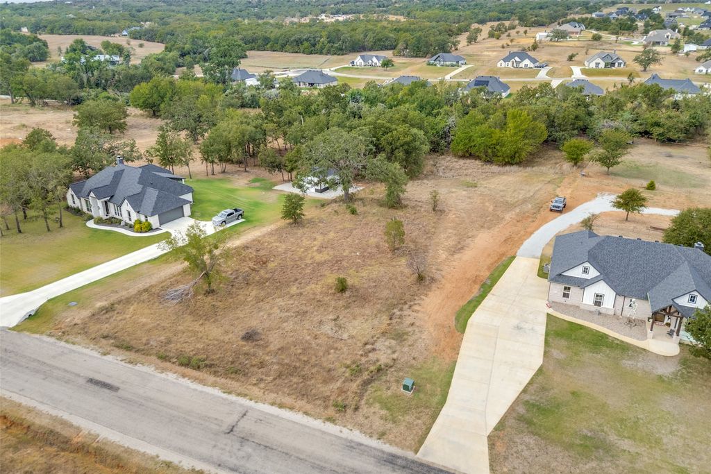 1113 Gonzollas Road, Springtown, TX 76082 — exterior