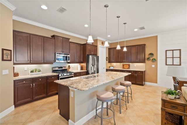 124 AMANTHUS COURT, Deland, FL 32724