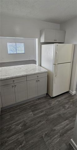 10900 SW 196th St 401, Cutler Bay, FL 33157